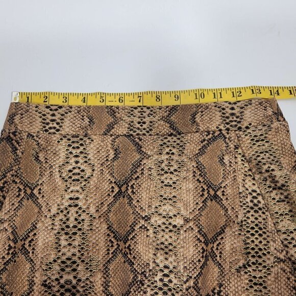NWT Karlie Women's Snake Print Gold, Metallic, Shimmer Envelope Skort Size Small - Picture 13 of 13